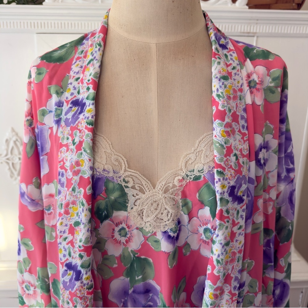 Vintage NWT 80’s 90’s Gold Label 
Victoria’s Secret Floral Lace Peignoir Set - Picture 4 of 13